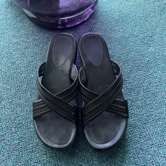 Cole Hahn wedges sandals 👡 - Picture 2 of 4